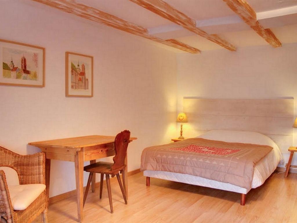 Chambres D'Hotes Le Domaine Des Remparts Sélestat Стая снимка